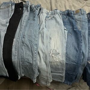 Selling nine pair of Girl jeans worn once 25 dollars a Jean